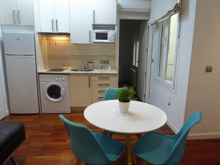 Tranquilo Apartamento En Chueca In2Iz5 Madrid Exterior foto